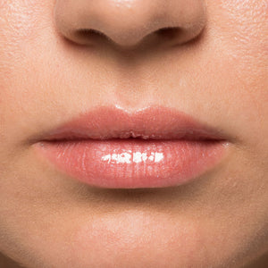 GLOSSY LIPS