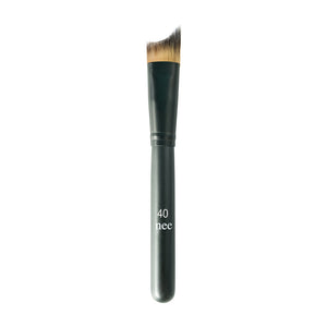HIGH DEFINITION FOUNDATION BRUSH N° 40